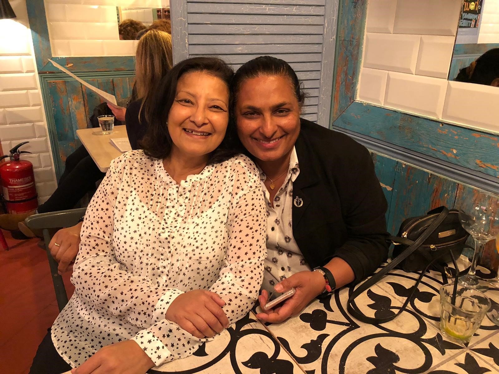 Living kidney donor Gita with her kidney recipient